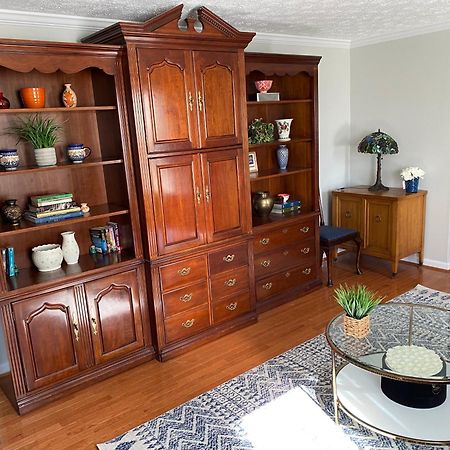 Upgraded, Beautiful 4 Bd Colonial In Сілвер-Спрінг Екстер'єр фото